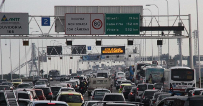 Mais de 830 mil veículos passarão pela Ponte Rio-Niterói neste feriadão