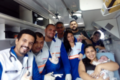 G1: Bebê nasce na ponte Rio-Niterói