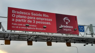 Bradesco Saúde lança sua nova campanha nos Painéis da Ponte Rio-Niterói