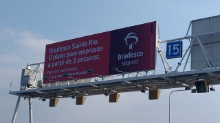 Bradesco Saúde lança sua nova campanha nos Painéis da Ponte Rio-Niterói